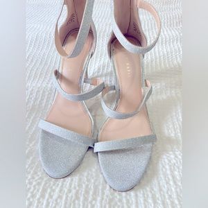 Kelly & Katie Silver hells brand new